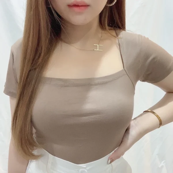 SquareNeck Top