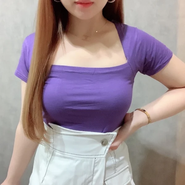 SquareNeck Top