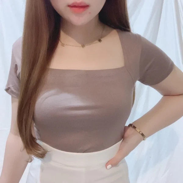 SquareNeck Top
